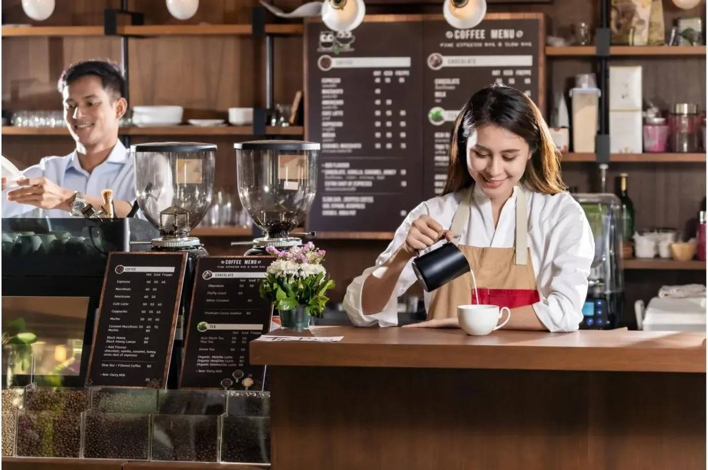 Le travail quotidien dans un établissement de type coffee shop