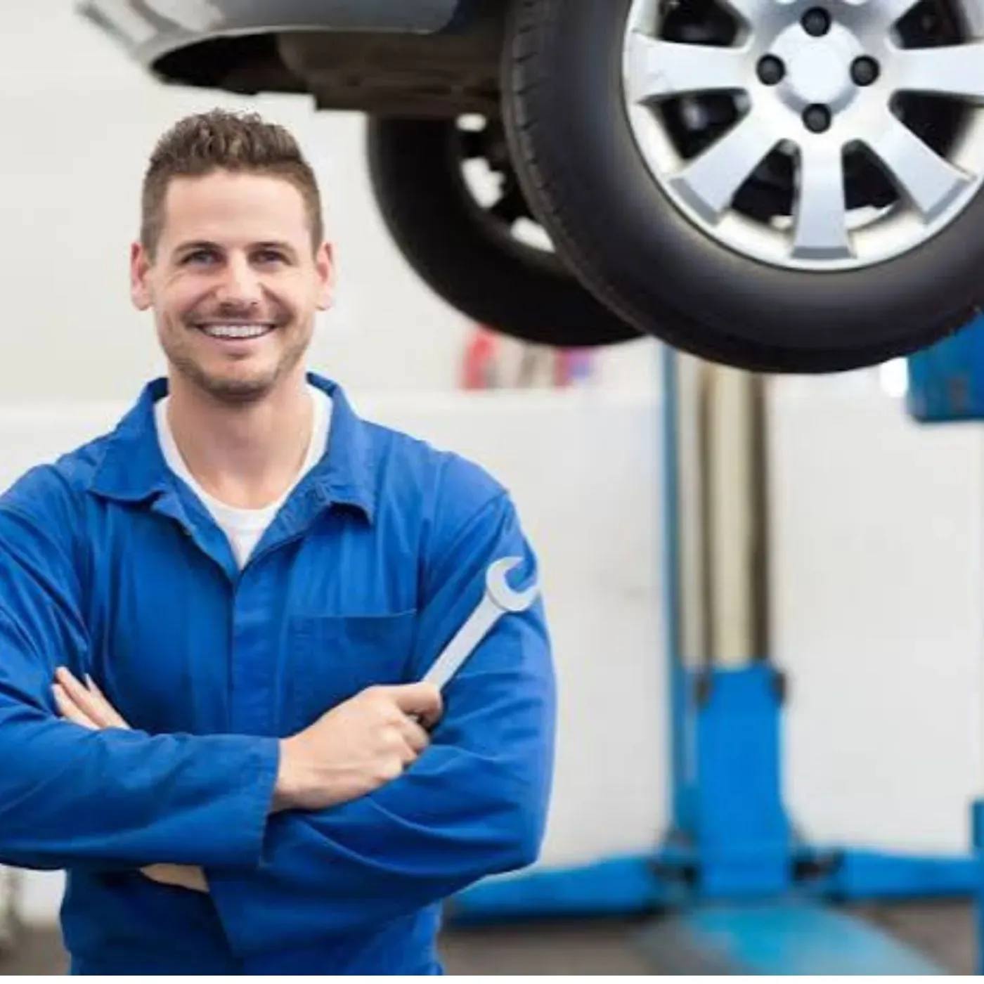Car garage supported by Projexo
